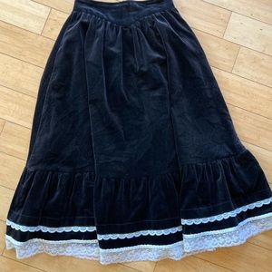 incredible Velvet and Lace Gunne Sax Prairie Skirt